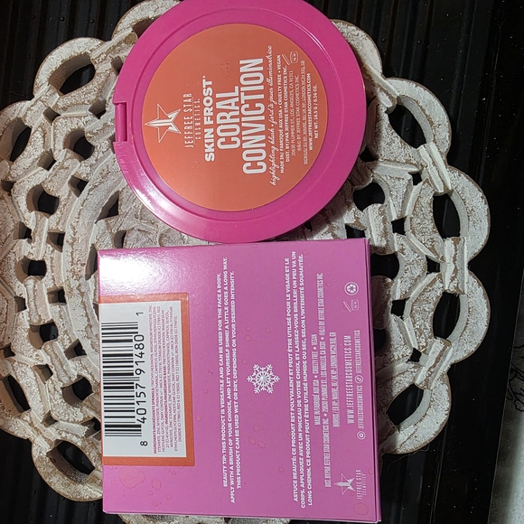 Jeffree Star Skin Frost Highlighter - Coral Convicton - Picture 2 of 2